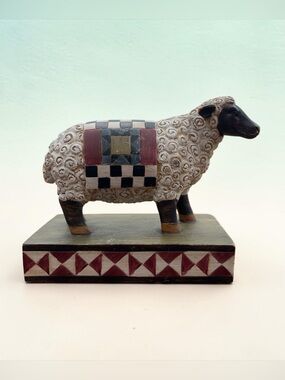 RESIN SHEEP FIGURINE -  TII COLLECTIONS -  COUNTRY FARMHOUSE DECOR -  PATCHWORK